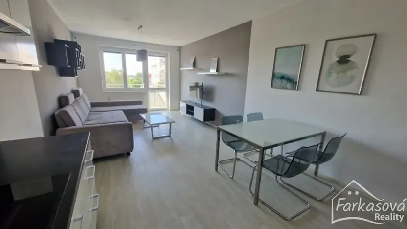 Pronájem bytu 2+kk, Olomouc, Novosadský dvůr, 60 m2