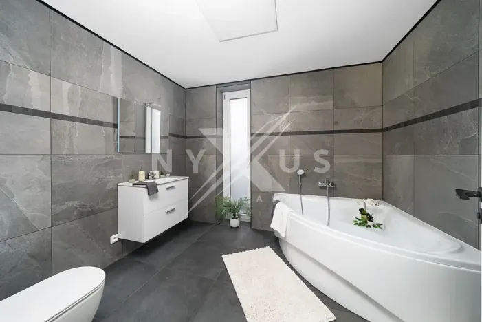 Prodej bytu 4+kk, Příbram, Borová, 185 m2