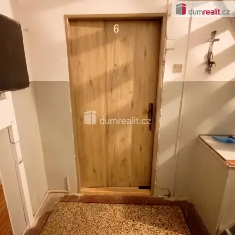 Pronájem bytu 1+1, Děčín - Děčín III-Staré Město, Žerotínova, 42 m2