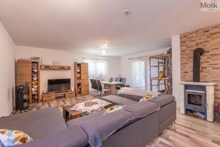 Prodej rodinného domu, Přestanov, 834 m2