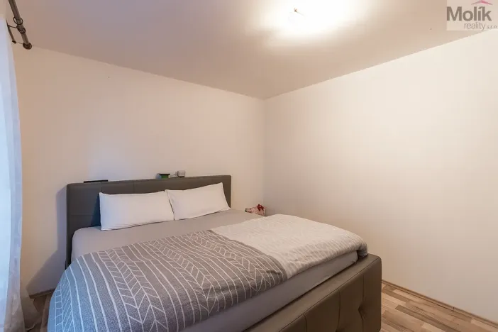 Prodej rodinného domu, Přestanov, 834 m2