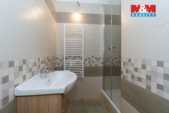 Prodej bytu 2+kk, Pardubice, K Polabinám, 43 m2