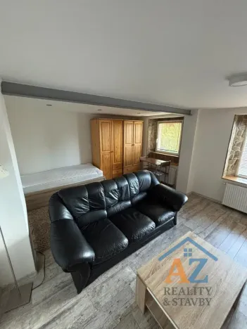 Pronájem bytu 1+1, Chomutov, Dobrovského, 50 m2