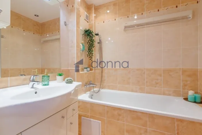 Pronájem bytu 3+1, Praha, Vybíralova, 77 m2