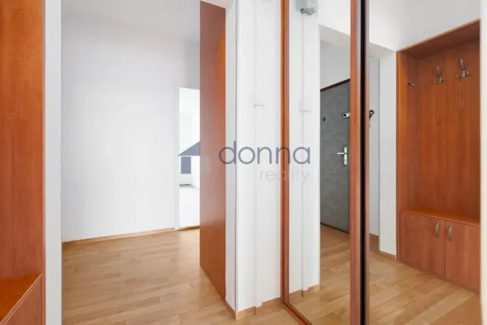 Pronájem bytu 3+1, Praha, Vybíralova, 77 m2