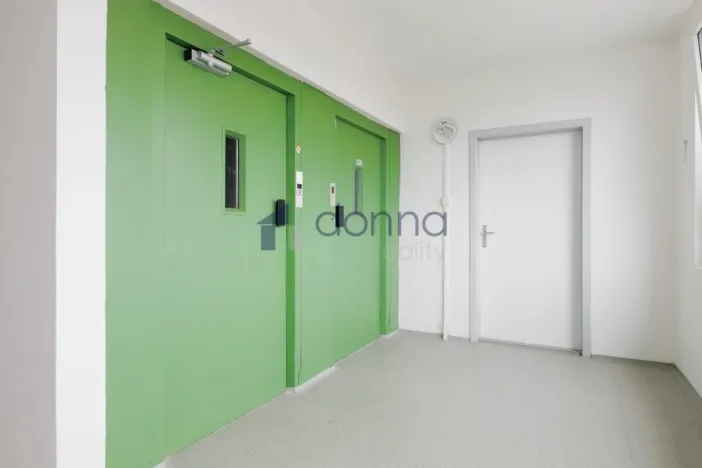 Pronájem bytu 3+1, Praha, Vybíralova, 77 m2