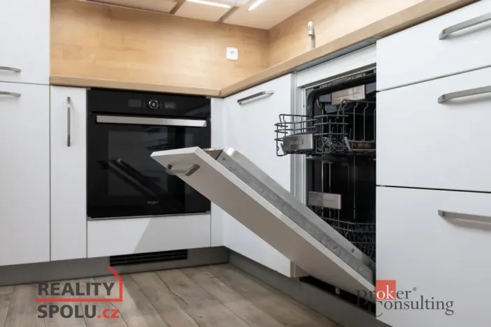 Prodej bytu 3+1, Orlová - Lutyně, Masarykova třída, 54 m2