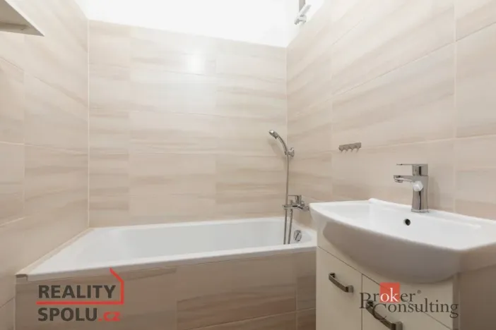 Prodej bytu 3+1, Orlová - Lutyně, Masarykova třída, 54 m2