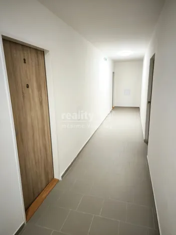 Pronájem bytu 2+kk, Kostelec nad Labem, Na Sídlišti, 34 m2