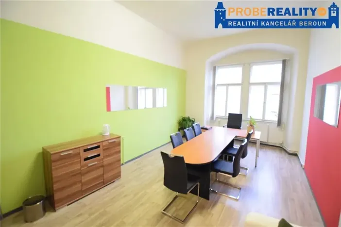 Pronájem kanceláře, Beroun, Husovo nám., 27 m2
