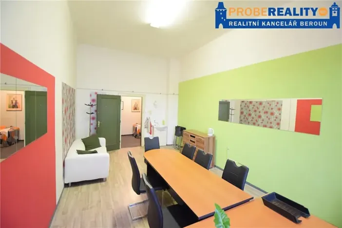 Pronájem kanceláře, Beroun, Husovo nám., 27 m2