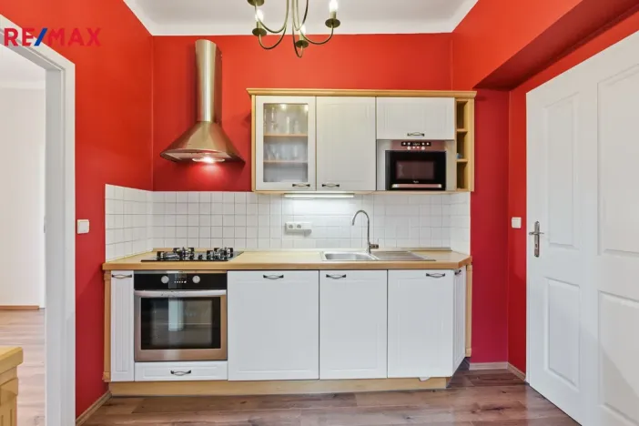 Prodej bytu 4+1, Karlovy Vary, Ondříčkova, 87 m2