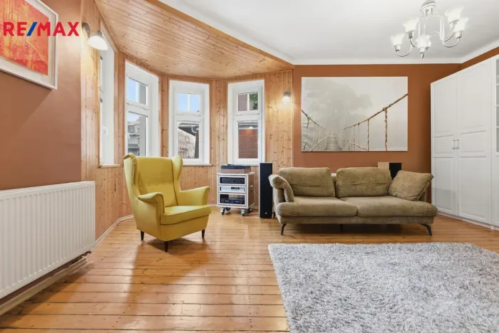 Prodej bytu 4+1, Karlovy Vary, Ondříčkova, 87 m2