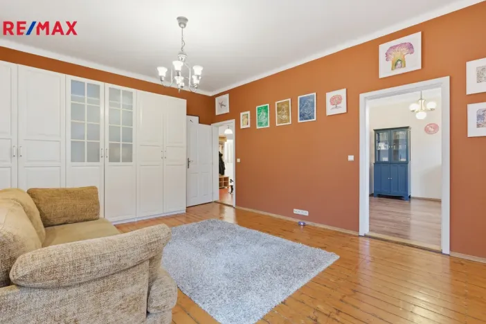 Prodej bytu 4+1, Karlovy Vary, Ondříčkova, 87 m2