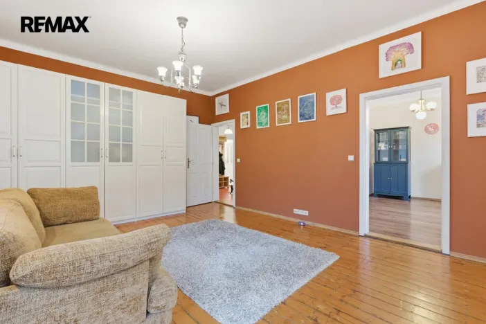 Prodej bytu 4+1, Karlovy Vary, Ondříčkova, 87 m2