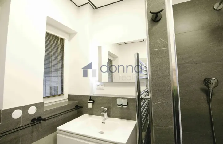 Pronájem bytu 2+1, Praha, Letňanská, 68 m2