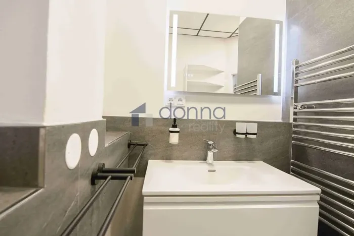 Pronájem bytu 2+1, Praha, Letňanská, 68 m2