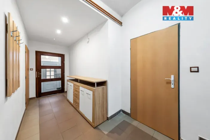 Prodej ubytování, Horní Blatná, Vančurova, 230 m2