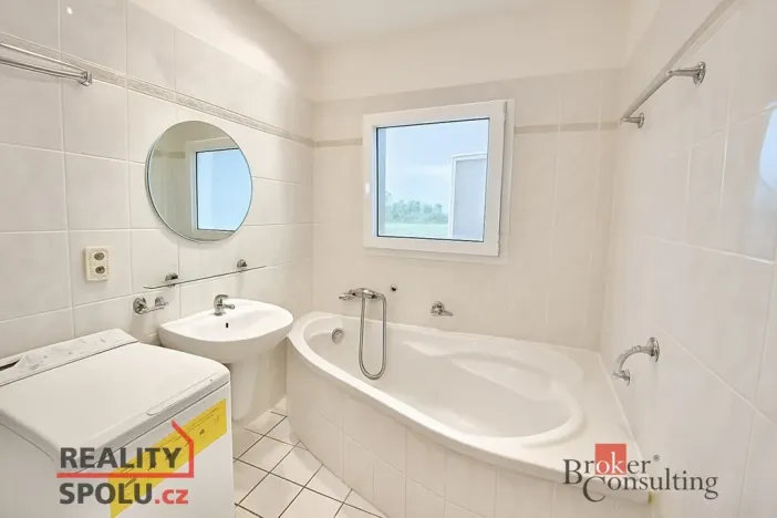 Pronájem bytu 2+1, Karlovy Vary - Drahovice, Boženy Němcové, 66 m2