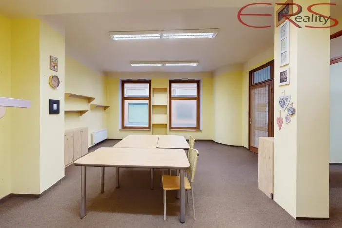 Pronájem obchodního prostoru, Jablonec nad Nisou, Antonína Chvojky, 42 m2