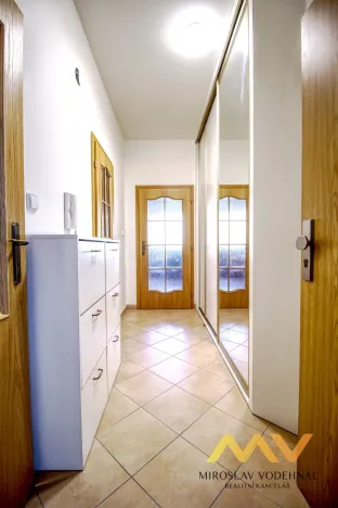 Pronájem bytu 2+kk, Hradec Králové, Československé armády, 58 m2