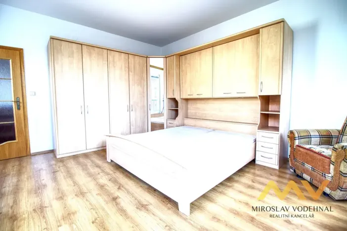 Pronájem bytu 2+kk, Hradec Králové, Československé armády, 58 m2