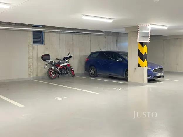 Pronájem bytu 2+kk, Praha, Armády, 53 m2