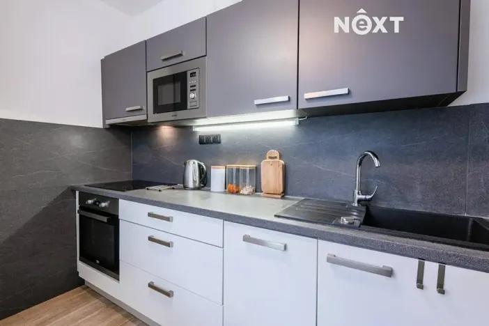 Prodej bytu 3+1, Adamov, Komenského, 65 m2