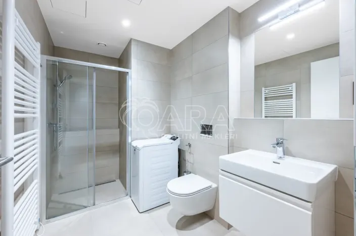 Pronájem bytu 1+kk, Praha, Pobřežní, 35 m2