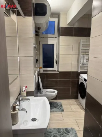 Pronájem bytu 3+kk, Karlovy Vary - Dvory, Chebská, 60 m2