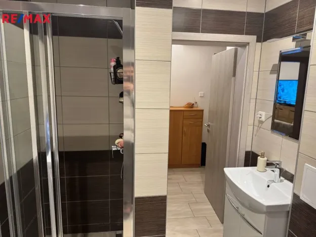 Pronájem bytu 3+kk, Karlovy Vary - Dvory, Chebská, 60 m2