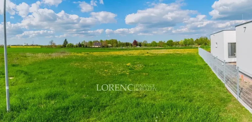 Prodej pozemku, Praha - Kbely, Ponikelská, 707 m2