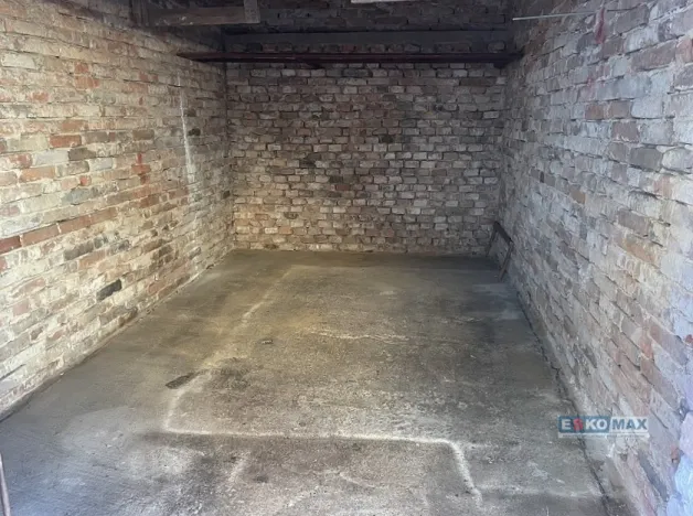 Pronájem garáže, Břeclav, náměstí Petra Bezruče, 16 m2