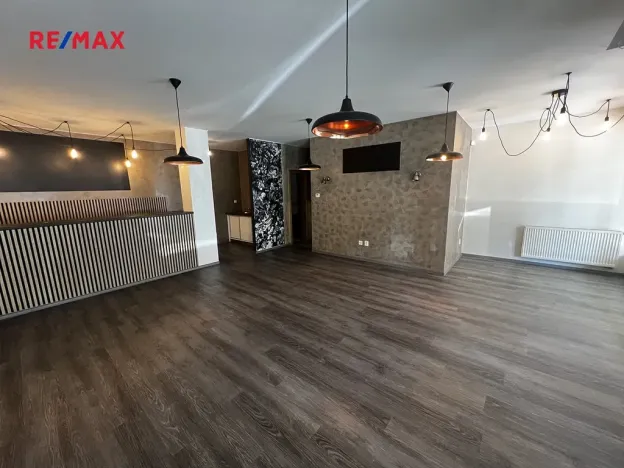 Pronájem obchodního prostoru, Uherské Hradiště, Dlouhá, 75 m2