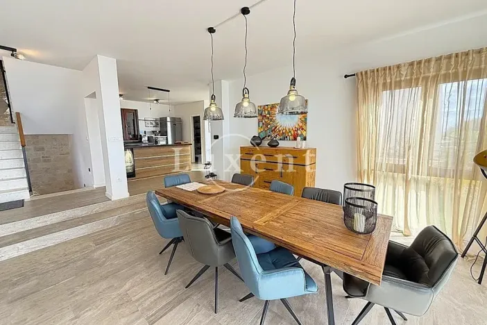 Prodej rodinného domu, Zadar, Chorvatsko, 446 m2