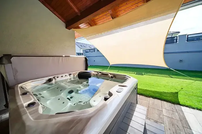 Prodej rodinného domu, Kaplice, Polní, 240 m2