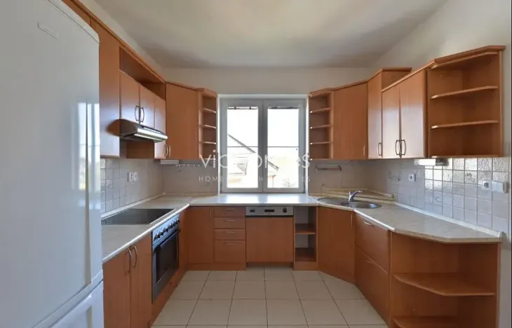 Pronájem vily, Praha - Smíchov, Nový Zlíchov, 800 m2
