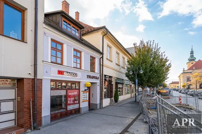 Prodej rodinného domu, Uherský Brod, Masarykovo nám., 275 m2