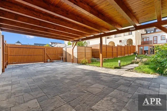 Prodej obchodního prostoru, Uherský Brod, Masarykovo nám., 275 m2