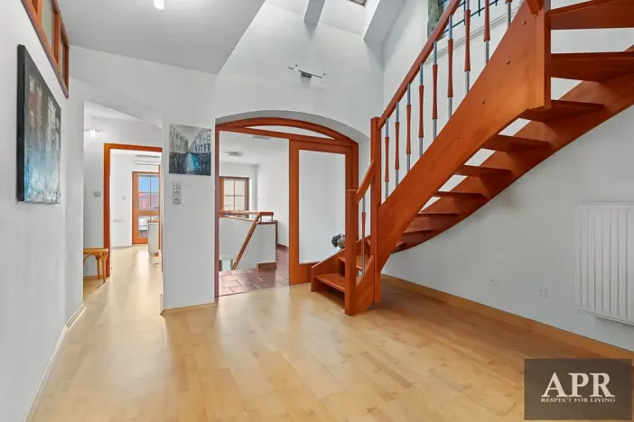 Prodej obchodního prostoru, Uherský Brod, Masarykovo nám., 275 m2