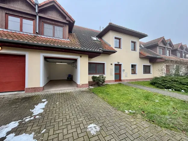 Prodej bytu 4+kk, Jesenice, Za Rybníkem, 104 m2