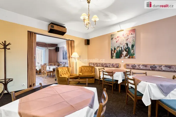 Prodej rodinného domu, Karlovy Vary - Stará Role, Dlouhá, 397 m2