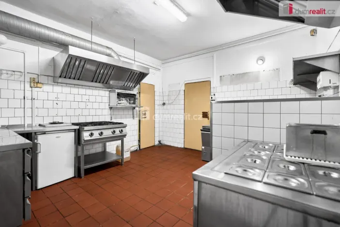 Prodej rodinného domu, Karlovy Vary - Stará Role, Dlouhá, 397 m2