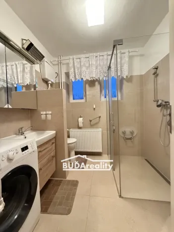 Prodej vícegeneračního domu, Žlutava, 355 m2