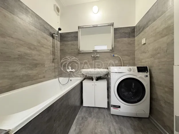 Pronájem bytu 2+kk, Praha, U pramene, 46 m2