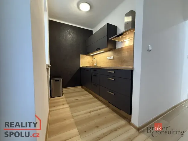 Pronájem bytu 3+1, Zlín, Santražiny, 74 m2