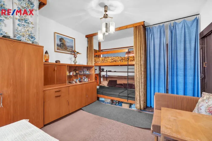 Prodej bytu 2+1, Chvaletice, 9. května, 53 m2