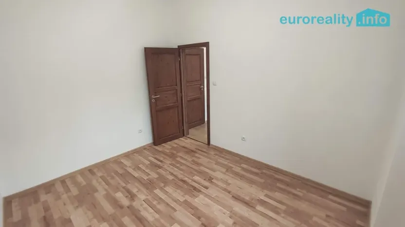 Pronájem bytu 3+kk, Luby, Revoluční, 56 m2