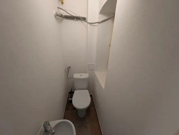 Pronájem komerční nemovitosti, Praha - Bubeneč, Sochařská, 55 m2