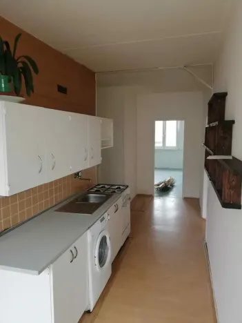 Prodej bytu 2+1, Chomutov, Komenského, 77 m2